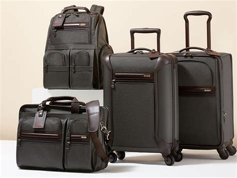 tumi clearance outlet.